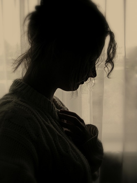 <%不安で寂しい心の中の黒い塊%>